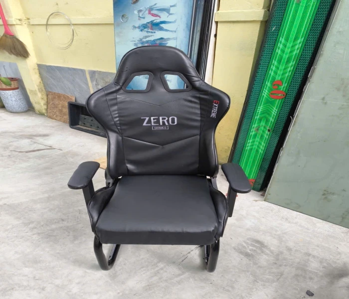 Ghế gaming Zero màu đen
